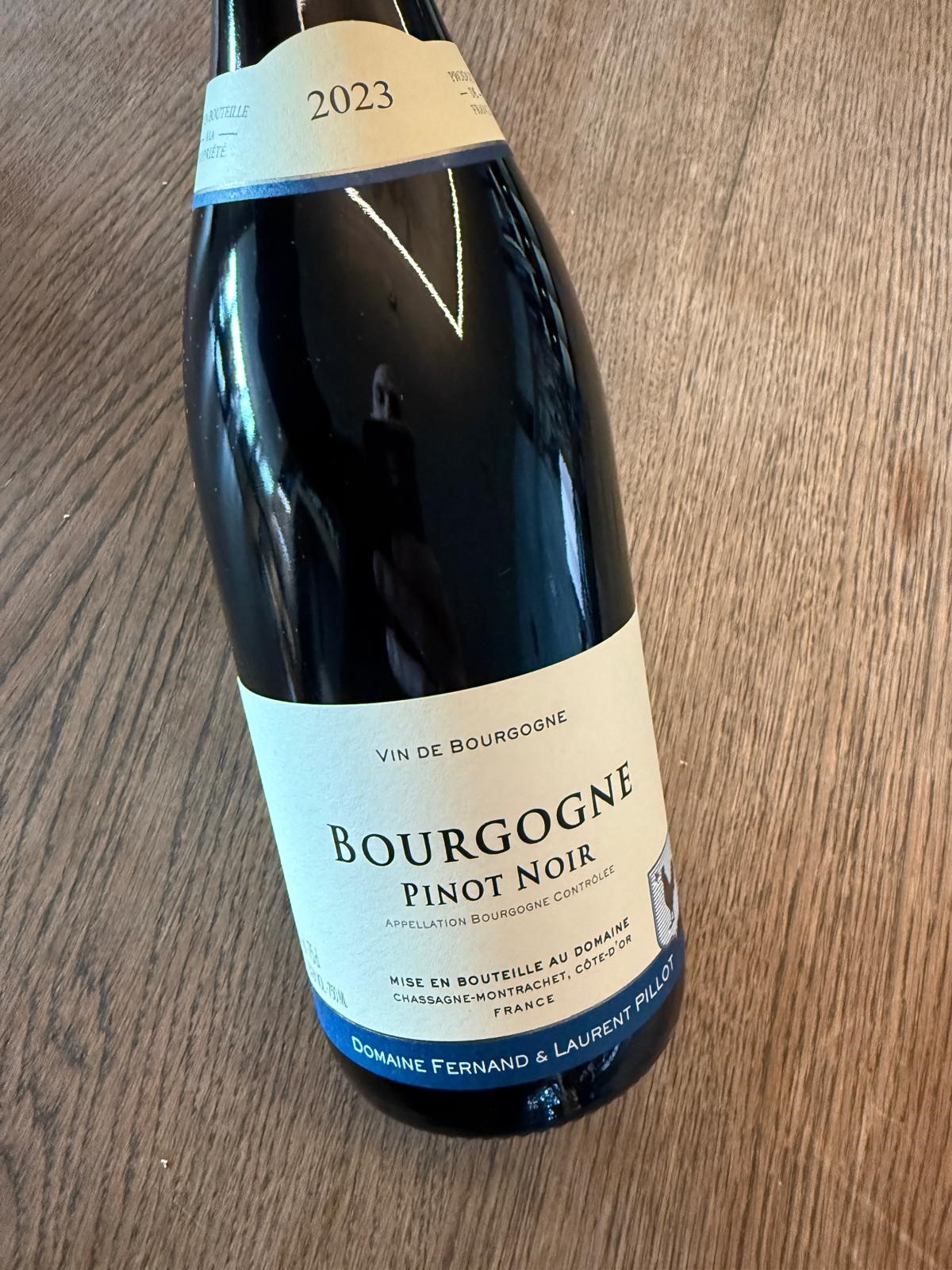 FERNAND ET LAURENT PILLOT BOURGOGNE PINOT NOIR AOC ROUGE 2023